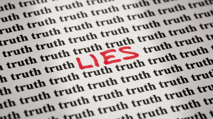 7 Common White Lies That People Tells